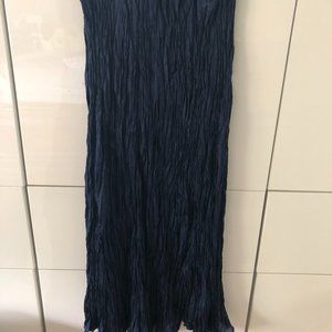 Deep blue silk long skirt size (s) can stretch